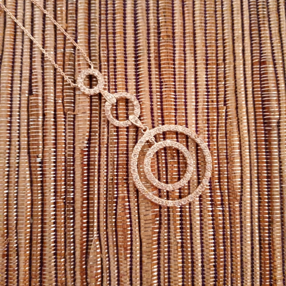 Sterling silver Circle pendant necklace